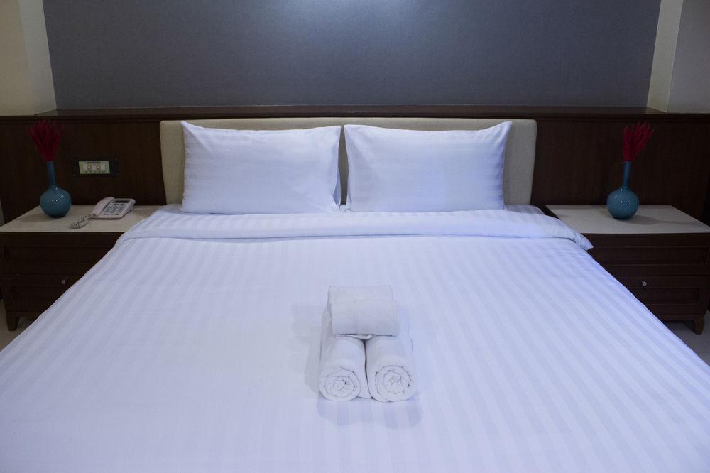 האט יאי Hatyai Holiday Hotel מראה חיצוני תמונה