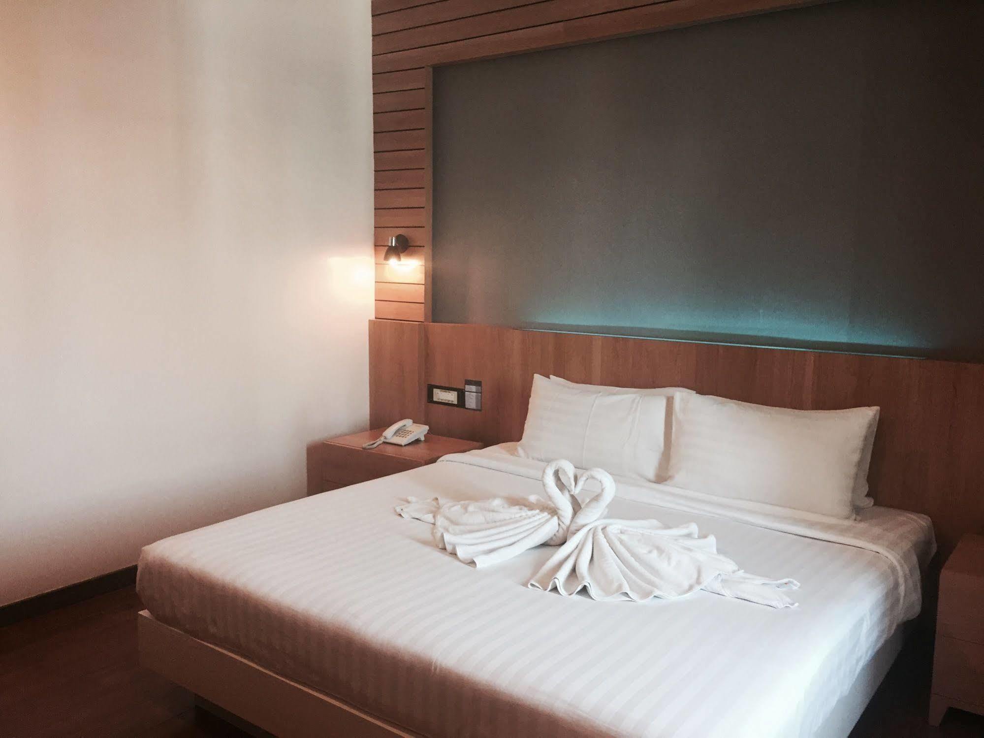 האט יאי Hatyai Holiday Hotel מראה חיצוני תמונה