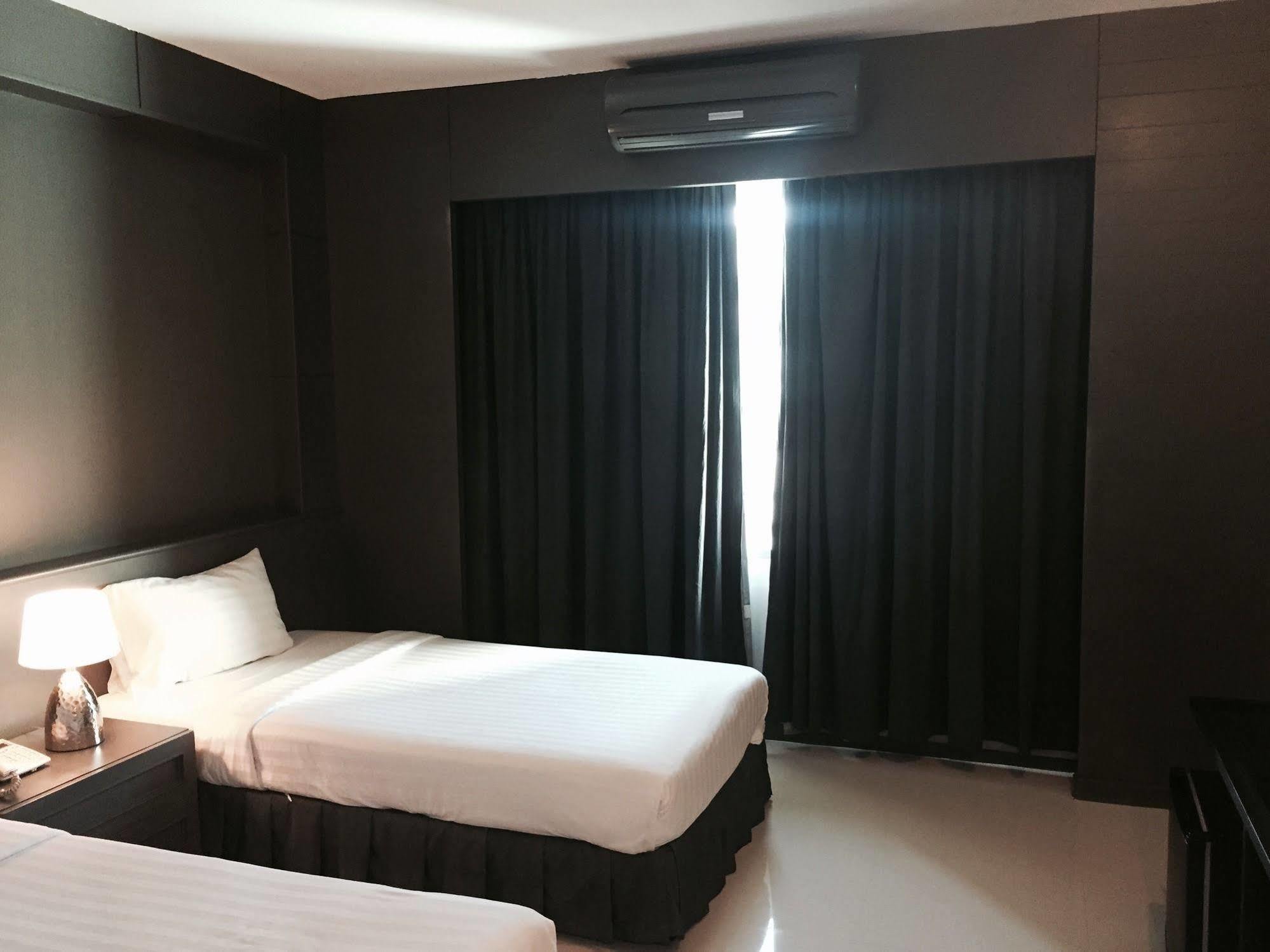 האט יאי Hatyai Holiday Hotel מראה חיצוני תמונה