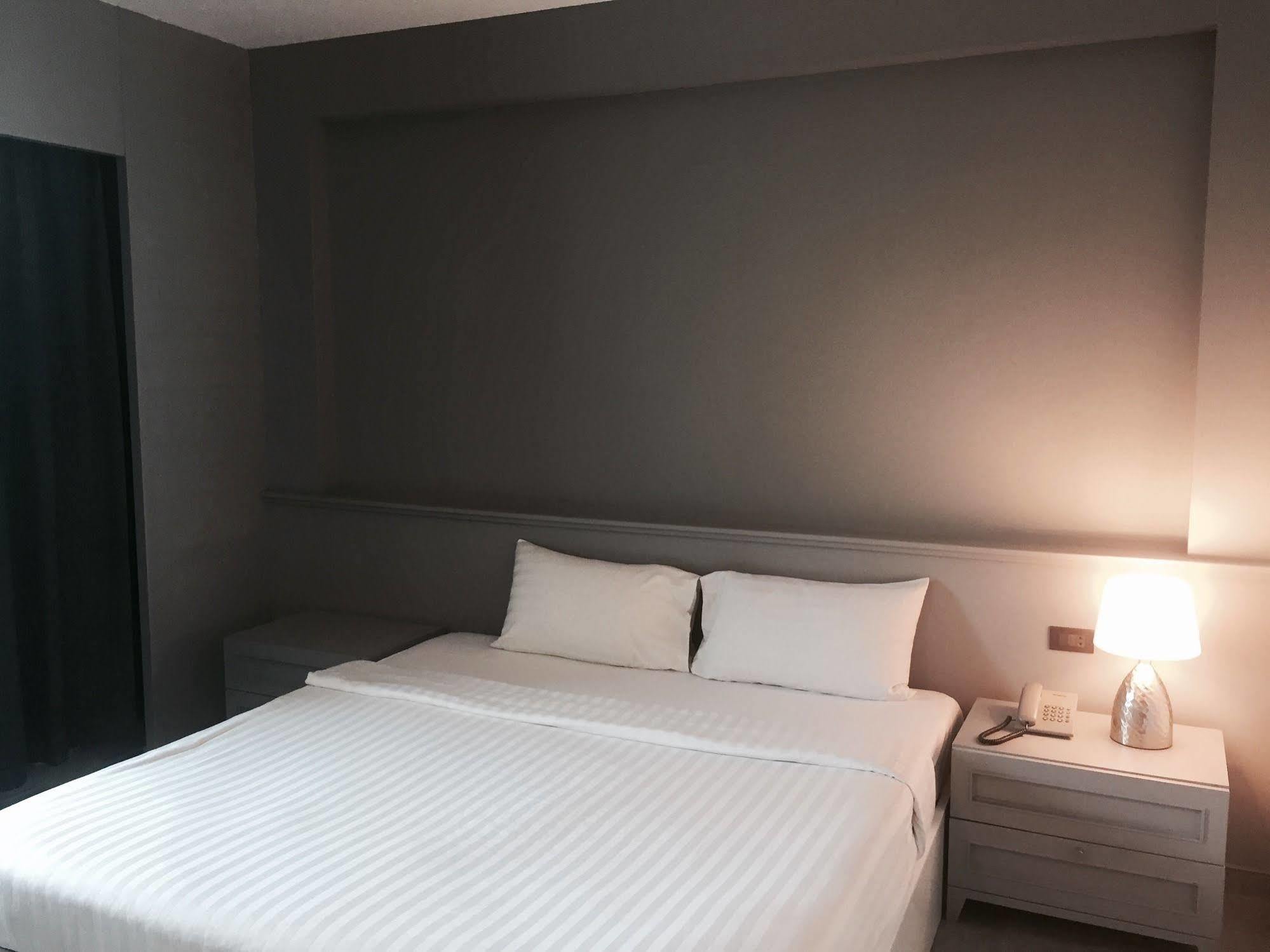 האט יאי Hatyai Holiday Hotel מראה חיצוני תמונה