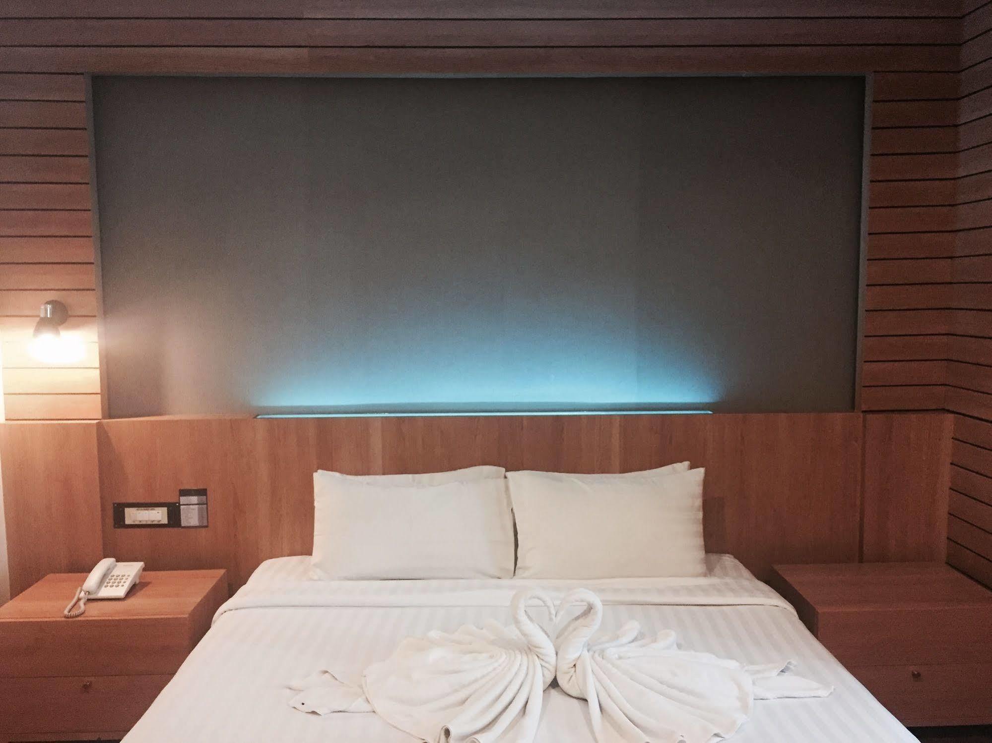 האט יאי Hatyai Holiday Hotel מראה חיצוני תמונה