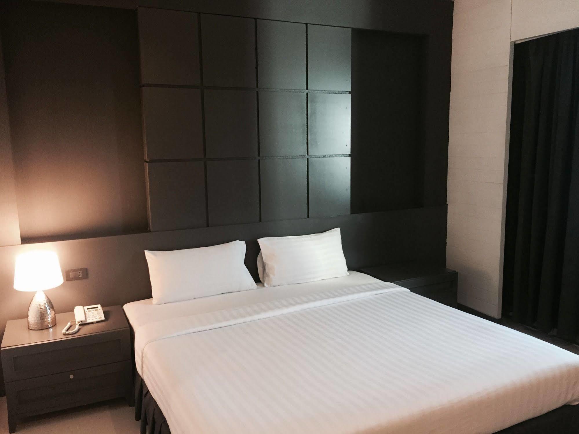 האט יאי Hatyai Holiday Hotel מראה חיצוני תמונה